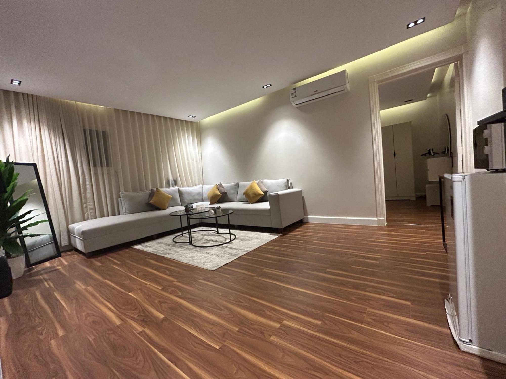 شقه استديو الملقا 10ب Apartment *